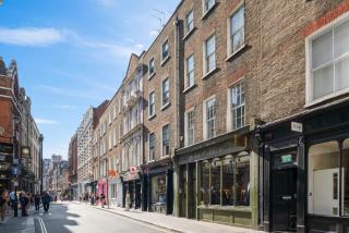 Beautiful One Bedroom Apartment in Soho - London - 9