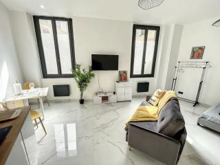 Marseille, Vieux-Port , Noailles, Grand Studio - Marsiglia - 0