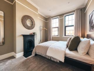 Ty Penllyn by Solace Stays - Newport - 4