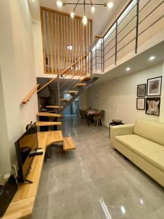 Minimal Two-Floor Apartment - Salonicco - 0