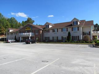 Western Inn & Suites Hampton - Hampton - 0