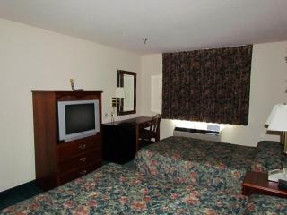 Western Inn & Suites Hampton - Hampton - 1