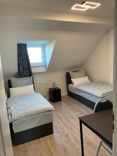 Apartment Delux mit 4 Schlafzimmer - Rastatt - 7