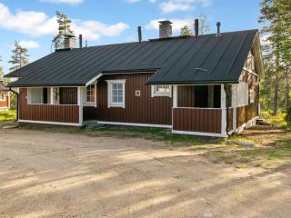 Holiday Home Hirvasaho b 1 by Interhome - Saariselka - 0
