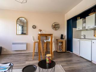 Studio Les Ecureuils-2 by Interhome - Les Mathes - 6