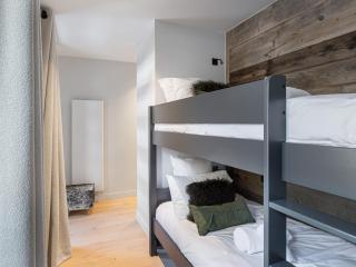 Chalet de charme à Courchevel, 4 chambres, sauna, cheminée, proche commerces et pistes - FR-1-562-59 - Courchevel - 2