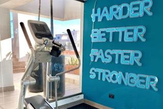 Upscale City Center Condo - 4