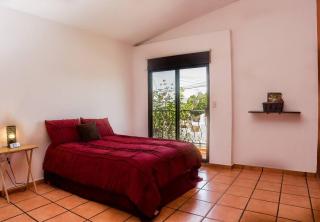 Casa Juarez: Great 4BR house w/ POOL & GAMES, perfect for Parties & Family - La Paz - 4
