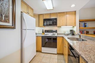 Highridge D18 Inviting Country-Style 2BR Retreat with Pool, Hot Tub & Game Room - 1