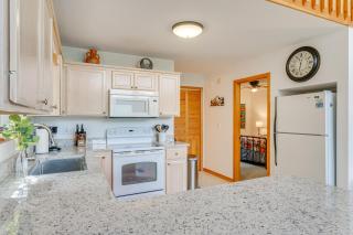 Murphy Cabin with Deck and Sweeping Mountain Views! - Murphy - 1