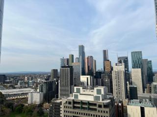 Quiet CBD 3b2b apartment + free parking - Melbourne - 9