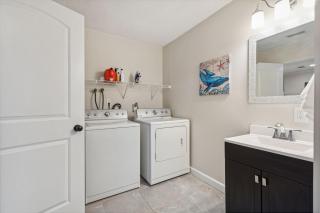 Elm Two Bedroom House in Historic Loveland - 1