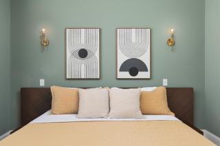 Luxury Design, Close to Broadway - 4 Beds, 2 Bedrm - Nashville - 9