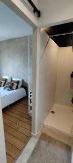 Au pied du mur - 1