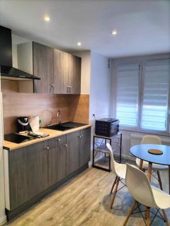 bel appartement 40 M2 parking privé quartier résidentiel - 0