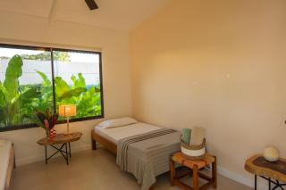 Namaitamí Casa Hermosa con AC y piscina a Solo 650 Metros del Parque Nacional Cahuita - 2