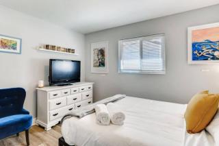 Smart Eclectic ART HOUSE near UC Davis Med Center - Sacramento - 6