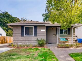 Smart Eclectic ART HOUSE near UC Davis Med Center - Sacramento - 3