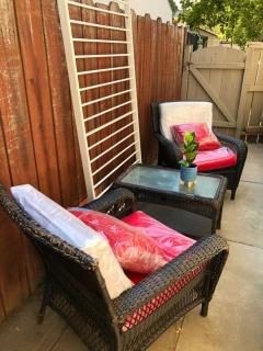 Smart Eclectic ART HOUSE near UC Davis Med Center - Sacramento - 2