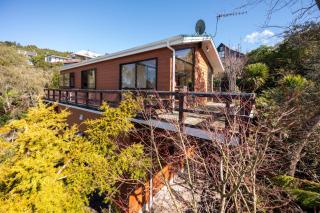 Lakeside Stunner - Omori Holiday Home - Kuratau - 9