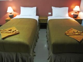 Silla Patong Hostel - Patong Beach - 2