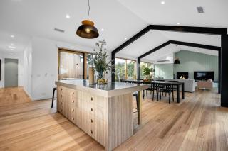Axbridge - Flinders - 1