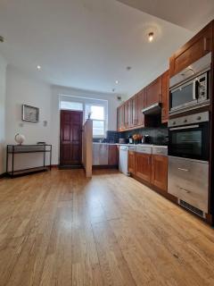 Wonderfund stay in Farringdon! 3 Beds, 6 Sleeps - 8