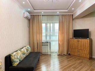 Уютные апартаменты на высоком этаже с видом на горы134 - 2