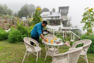 SaffronStays Hydrangea Hill - with Valley Views, Fireplace & Family Celebrations - 3