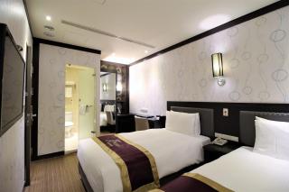 J-HOTEL - Kaohsiung - 1