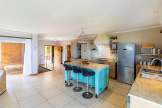 Comfy Holiday Home - No Loadshedding - By Peak Management - Wilderness - 1