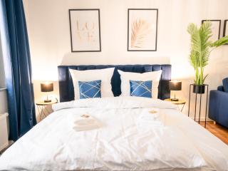 Premium Studio - 1 Min to HBF - Mannheim - 9