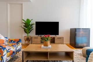 HiGuests - Colorful Apartment in Bluewaters Close to Beach - Dubai - 5