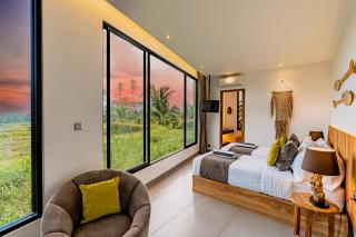 Brand NEW 6BR Villa Amazing VIEWS - Ubud - 5
