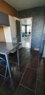 Chambre chez l'habitant - Appartement lumineux - Gare à 2 arrêts de tram - 6