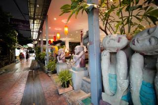 Wild Orchid Villa Bangkok - 7