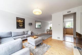 Peaceful Renovated 5BDR house wgarden - Londres - 1