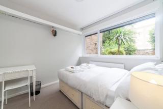 Peaceful Renovated 5BDR house wgarden - Londres - 7