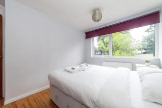 Peaceful Renovated 5BDR house wgarden - Londres - 4