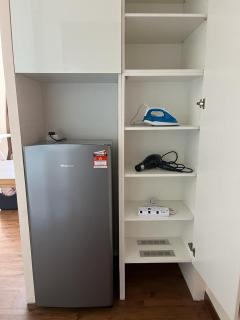 Happy House 2-4pax, 2 Free Parking Upstairs Mall, Columbia Hospital, TAR university,LRT Station, - Kuala Lumpur - 7