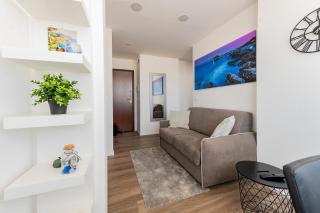 Piazza Salotto & Stazione Comfy Apartment - 0