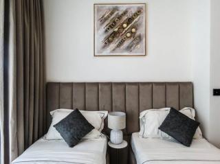 Stylish 2 bedroom in Binghatti, Business Bay - Dubai - 9