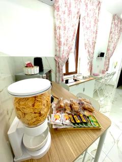 Raffy e Virgy Guesthouse - 10min from Central Station and The Center - Naples - 8