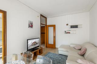 Kris- Mestre Bright Apartment with Parking! - Mestre - 7