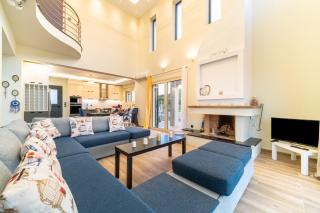 The Mountain Villa - - 8