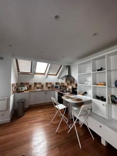 Studio flat in the heart of Hampstead, London - 0