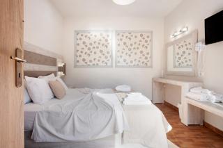 Pool Side Paradise Zante Suite - 1