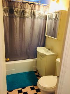 Stylish Montreal Apartment: Comfortable Stay in the Golden Square Mile - 3