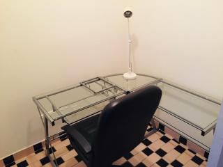 Stylish Montreal Apartment: Comfortable Stay in the Golden Square Mile - Montreal - 4