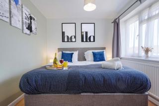 5 Bedroom Detached House - Close to City Centre - Sleeps up to 10 guests with Free Parking, Fast Wifi, SmartTVs and Large Garden by Yoko Property - Milton Keynes - 9